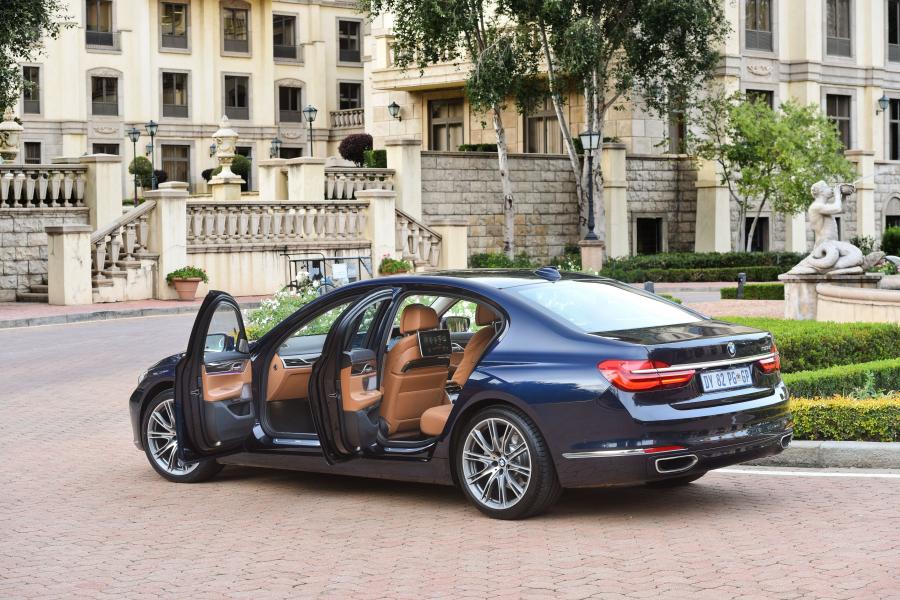  BMW 730d 2016 года  (ZA) (фото 18 из 30)